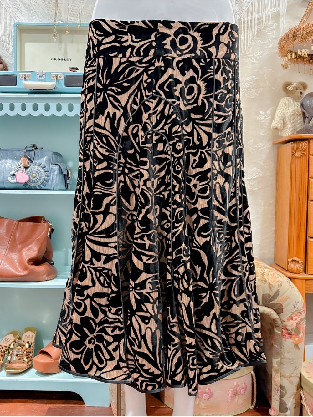 Vintage Y2K whimsigoth dark romantic girly burnout velvet midi skirt